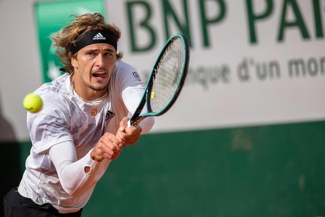 由操夺金 由操夺金