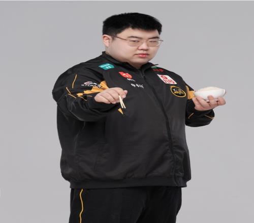 打点燃球场